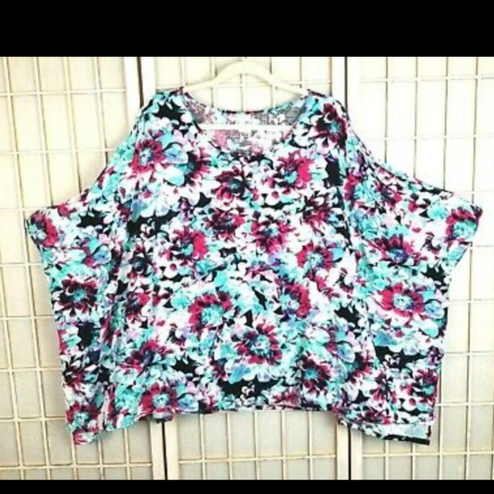 East 5th floral blouse Size M - Picture 7 of 8
